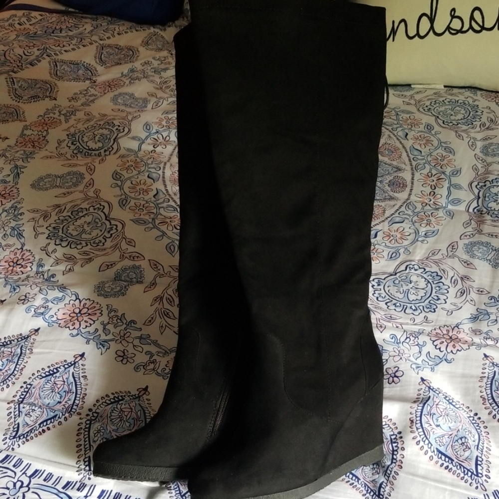 Wedge boot wide calf